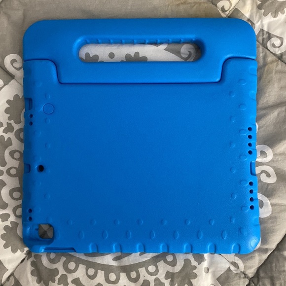 Kid-proof Tablet Case - Picture 2 of 3